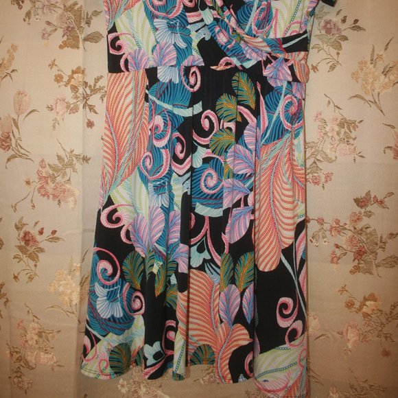 Multi-Color Dress - Picture 3 of 3